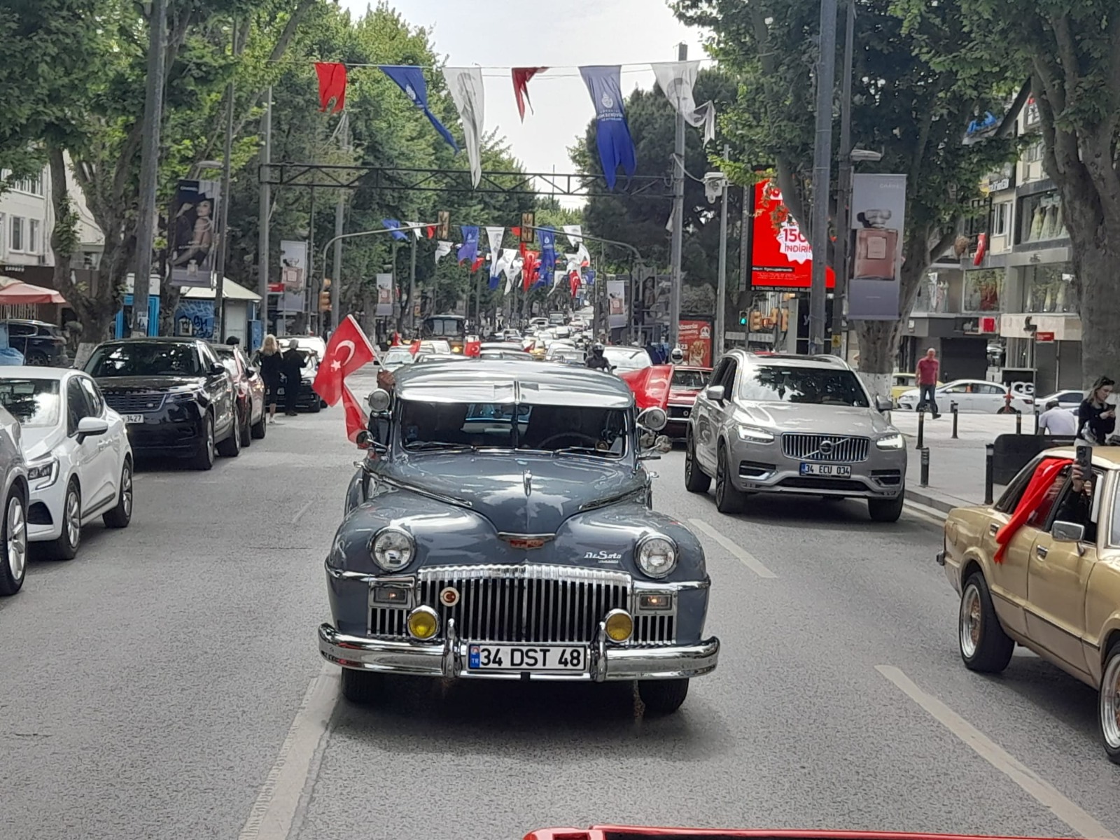 İstanbul Klasik Otomobilciler Derneği (İKOD) -3